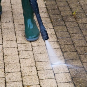 Pressure washing concrete